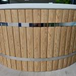 Lame PVC Couleur Bois Naturelle – 2000x150x10 mm – Imperméable et Résistante aux Intempéries et UV – Système de Clipsage Intuitif – Finition Esthétique et Durable pour Spas et Extérieurs